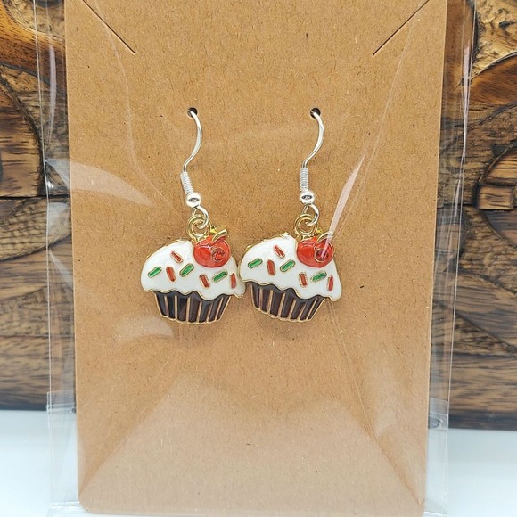 Cupcake Earrings - Picture 1 of 2